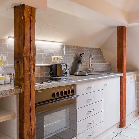 Gemuetliches Dg Apartment- 3 Personen- Parkplatz- Wlan * Wolfsburg